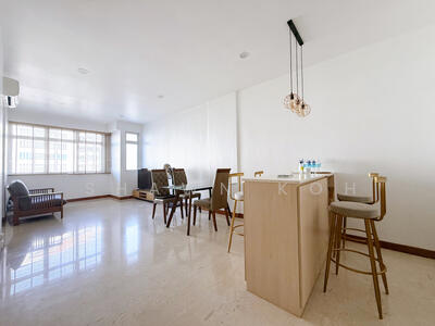 For Rent - La Crystal