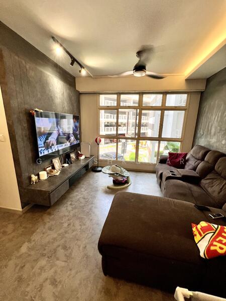 For Sale - 289B Compassvale Crescent