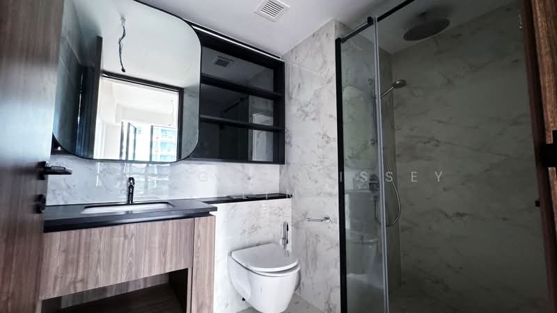Sceneca Residence, Tanah Merah Kechil Link, 2 Bedrooms, 689 sqft, Condominium For Sale, by Xiang Rui Issey Lim, 60178223 - Bathroom - PropertyGuru.com.sg