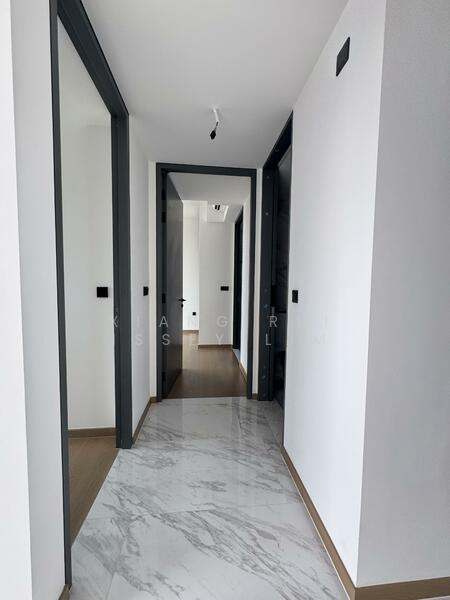 The Landmark Condominium For Sale at S$ 2,148,000 | PropertyGuru Singapore - Corridor