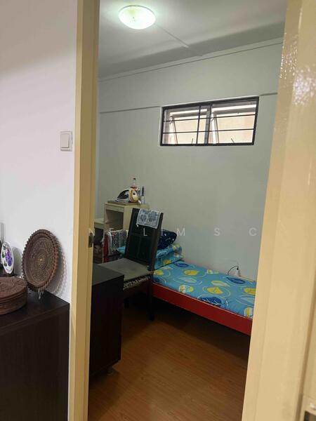 "5th bedroom" helpers room 