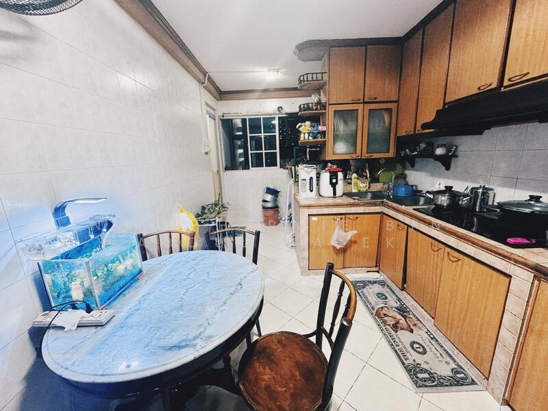 For Sale - 210 Jurong East Street 21