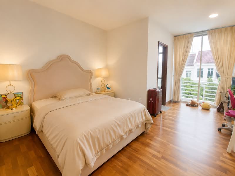 Woodgrove View, Cedarwood grove,woodgrove estate,woodgrove avenue,woodgrove view,Century woods, 5 Bedrooms, 3,500 sqft, Corner Terrace For Sale, by Robin Tsai, 60178469 - Bedroom - PropertyGuru.com.sg