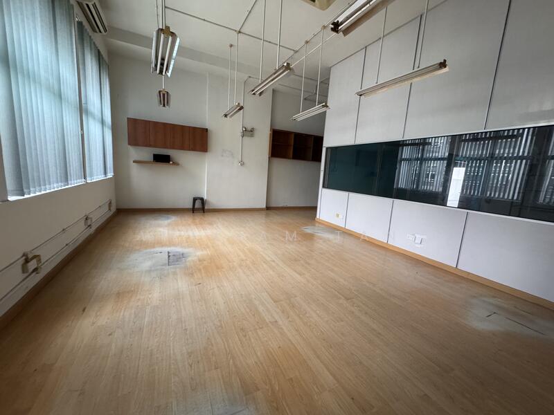 Unity Centre, 51 Bukit Batok Crescent, Dairy Farm / Bukit Panjang / Choa Chu Kang, 1,625 sqft, Light Industrial (B1) For Sale, by William Tan, 60178503 - CommercialGuru.com.sg