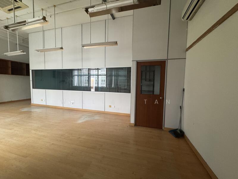 Unity Centre, 51 Bukit Batok Crescent, Dairy Farm / Bukit Panjang / Choa Chu Kang, 1,625 sqft, Light Industrial (B1) For Sale, by William Tan, 60178503 - CommercialGuru.com.sg