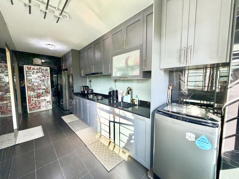 For Sale - 764 Woodlands Circle