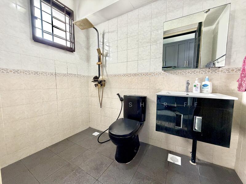 For Sale - 764 Woodlands Circle