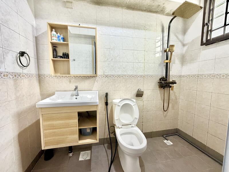 For Sale - 764 Woodlands Circle