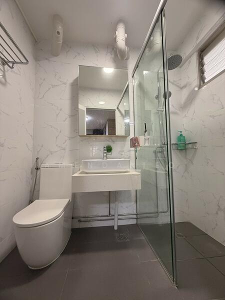 Master Ensuite Toilet