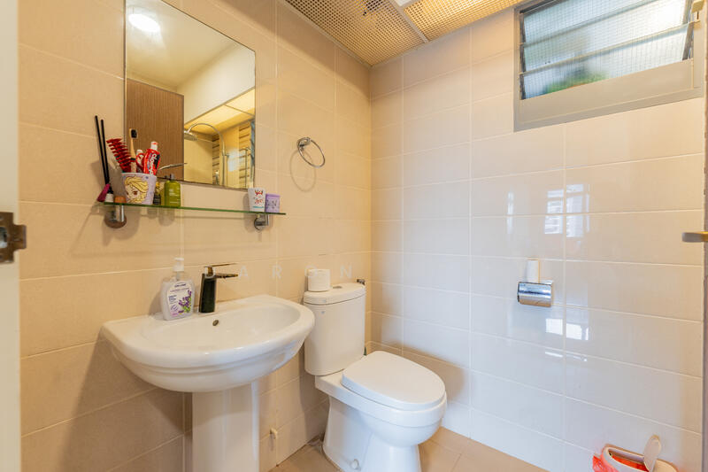 Common Bath - #PropertyPartners