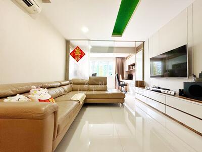 For Sale - 739 Tampines Street 72