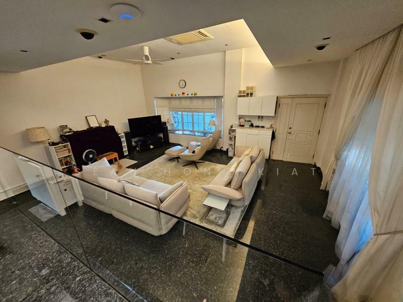 Upper Bukit Timah View Semi-Detached House For Sale at S$ 6,188,000 | PropertyGuru Singapore - Living Room