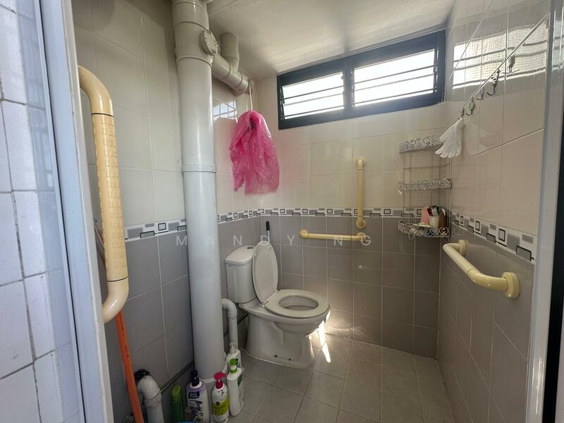 209 Ang Mo Kio Avenue 3, 209 Ang Mo Kio Avenue 3, Room Rental, 100 sqft, HDB Flat For Rent, by Mandy Ng, 60179064 - PropertyGuru.com.sg