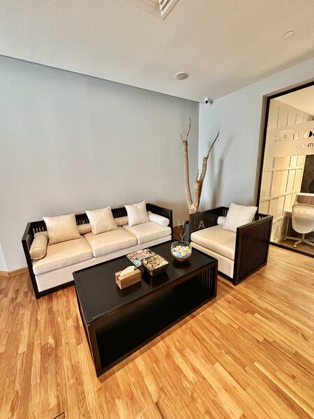 320 Orchard Road, Orchard Road, 2,325 sqft, Other Retail For Rent, by Jonathan Phay, 60179127 - Waiting Area - CommercialGuru.com.sg
