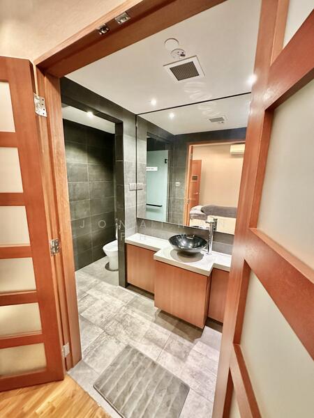 320 Orchard Road, Orchard Road, 2,325 sqft, Other Retail For Rent, by Jonathan Phay, 60179127 - Toilet/Shower 1 - CommercialGuru.com.sg