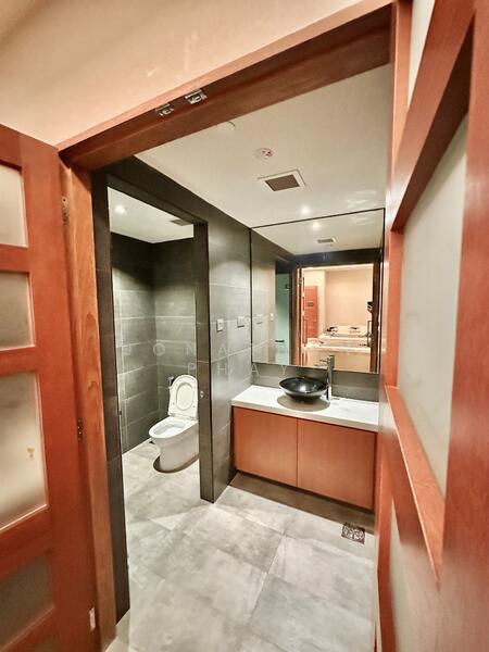 320 Orchard Road, Orchard Road, 2,325 sqft, Other Retail For Rent, by Jonathan Phay, 60179127 - Toilet/Shower 3 - CommercialGuru.com.sg