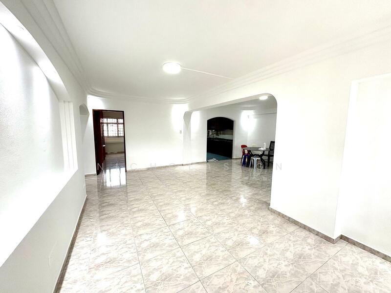757 Pasir Ris Street 71, 757 Pasir Ris Street 71, Pasir Ris / Tampines, 3 Bedrooms, 1,378 sqft, HDB Flat For Rent, by Nicholas Gn, 60179146 - Living Room - PropertyGuru.com.sg