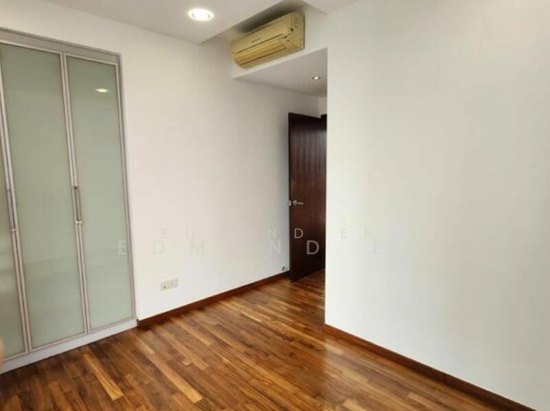 For Sale - Grandeur 8