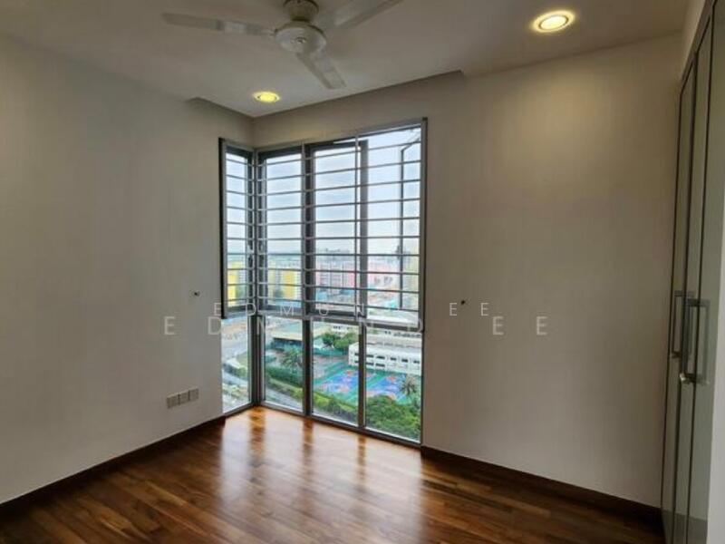 For Sale - Grandeur 8