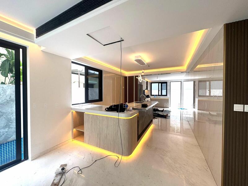 Modern Detached Home in Serangoon Garden Estate