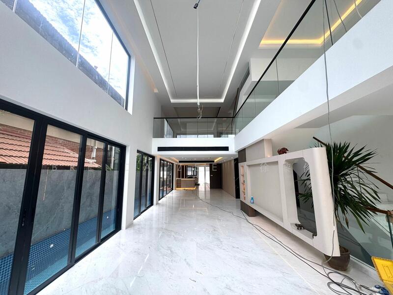 Modern Detached Home in Serangoon Garden Estate