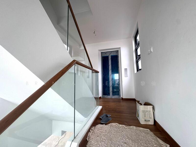 BRENDA ZEE ✧ 945O9938 ✧ Modern Detached Home in Serangoon Garden Estate Detached House For Sale at S$ 12,000,000 | PropertyGuru Singapore - Modern Detached Home in Serangoon Garden Estate