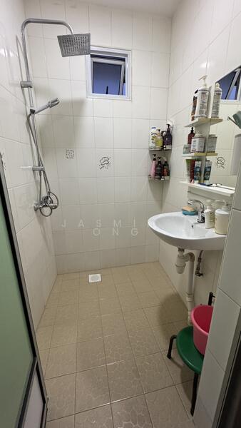 For Sale - Lorong 30 Geylang