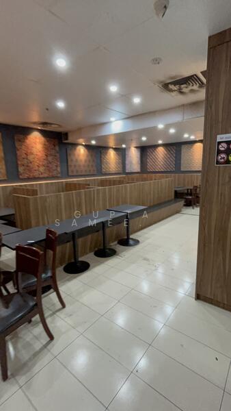 Lucky Plaza, 304 Orchard Road, 1,152 sqft, Other Retail For Rent, by Gupta Sameer Raj, 60179477 - Dining Room - CommercialGuru.com.sg
