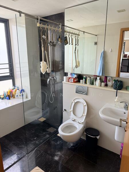 For Rent - 8 @ Woodleigh