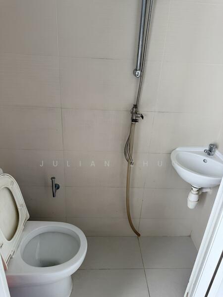 For Rent - 8 @ Woodleigh