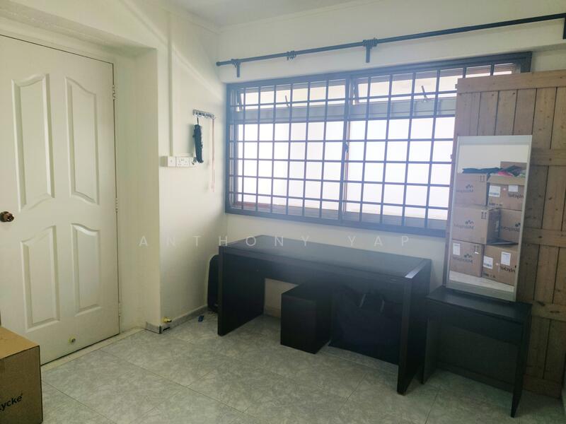 For Sale - 303 Tampines Street 32