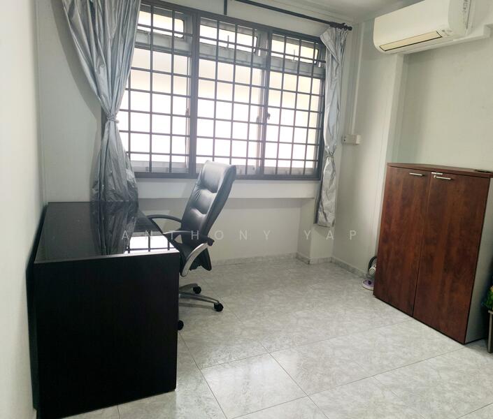 For Sale - 303 Tampines Street 32