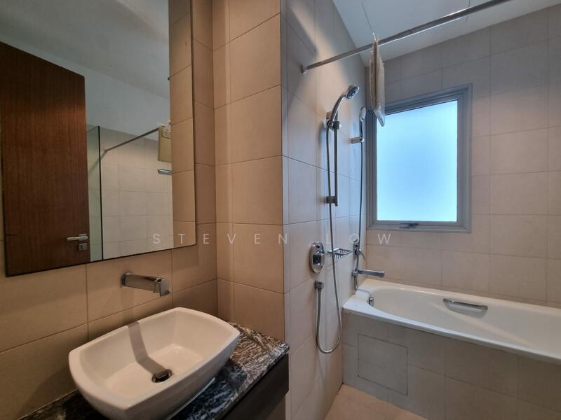 Junior Master Bathroom - L3