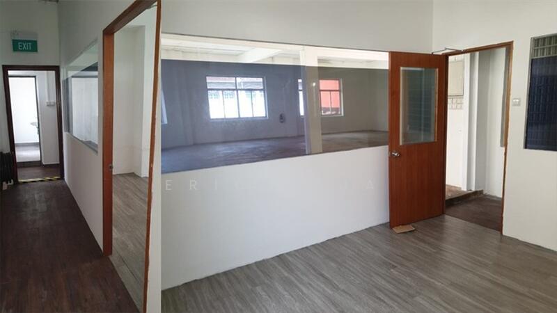 Geylang Road, Geylang Road, 2,000 sqft, Shop / Shophouse For Rent, by Eric Chua, 60179991 - Hallway - CommercialGuru.com.sg