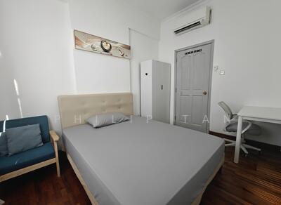 For Rent - The Sunny Spring