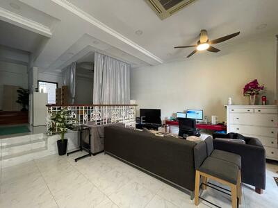 For Sale - Loyang Villas