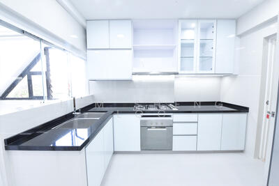 For Rent - Hawaii Tower