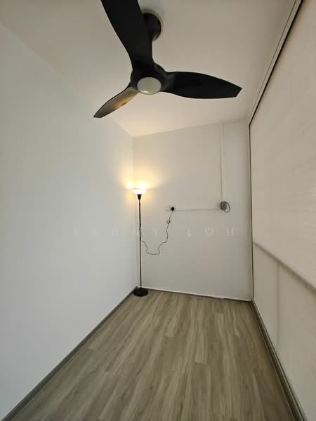 Lake Life, 4 Tao Ching Road, Room Rental, 110 sqft, Executive Condominium For Rent, by Kenny Loh, 60180231 - Balcony - PropertyGuru.com.sg