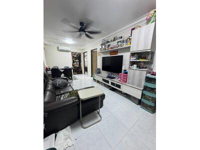 For Sale - 321 Hougang Avenue 5