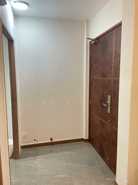 Regent Park, 26 Jalan Lempeng, Buona Vista / West Coast / Clementi New Town, Room Rental, 130 sqft, Condominium For Rent, by Kris Li, 60180342 - Entrance - PropertyGuru.com.sg