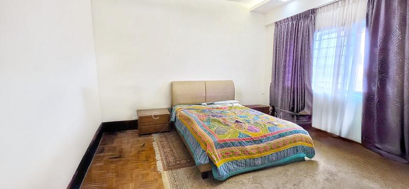 3rd Level: Spacious 2nd Junior Master Bedroom - With ensuite bath & walk-in wardrobe