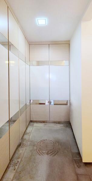 3rd Level: Spacious Junior Master bedroom with spacious walk-in-wardrobe 