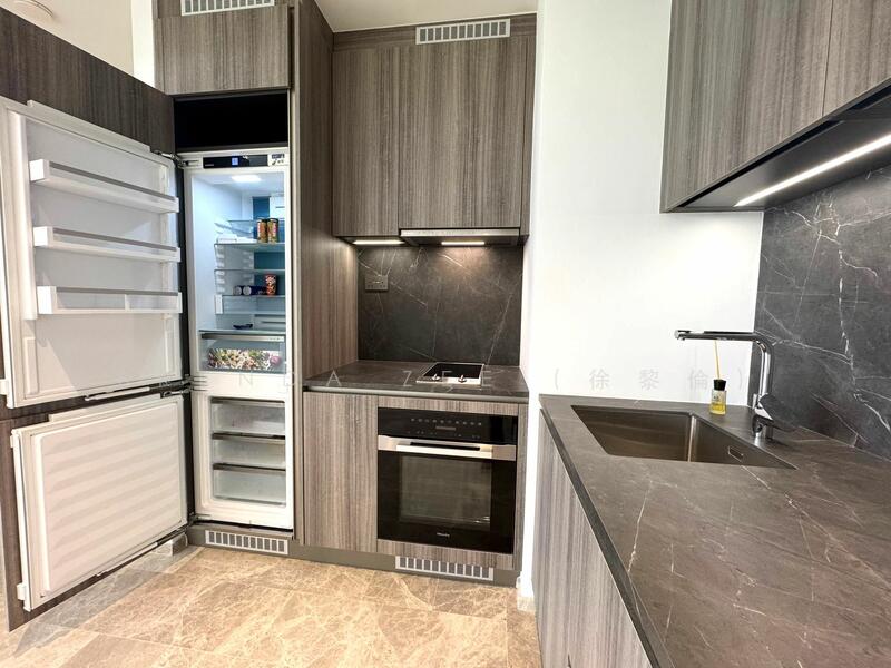 KLIMT CAIRNHILL, 2 Bedrooms + Study, 893 sqft