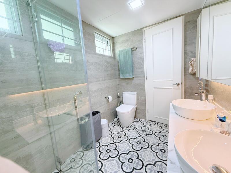 Jack & Jill Bathroom