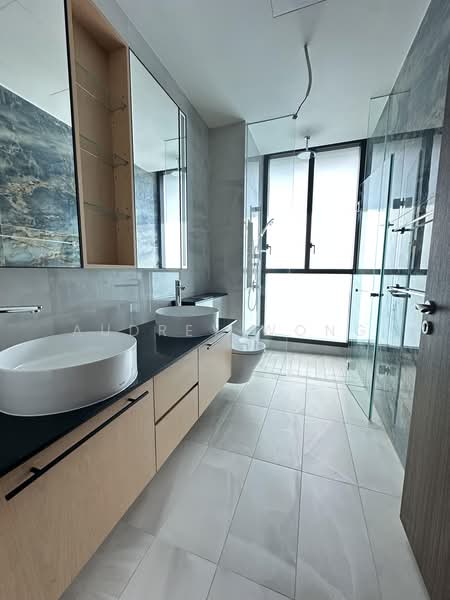 Belgravia Ace, 100 Belgravia Drive, 5 Bedrooms, 4,058 sqft, Semi-Detached House For Sale, by Audrey Wong, 60180706 - Bathroom - PropertyGuru.com.sg