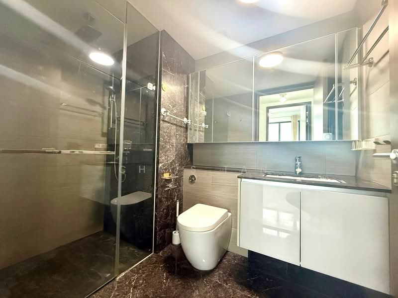 Parc Esta, 908 Sims Avenue, 2 Bedrooms, 635 sqft, Condominium For Rent, by Chris Tan, 60180747 - Bathroom - PropertyGuru.com.sg