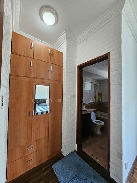 Simsville, 6 Geylang East Avenue 2, Room Rental, 150 sqft, Condominium For Rent, by Evone Yap, 60180824 - Bathroom - PropertyGuru.com.sg