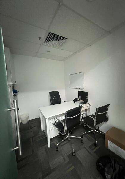 BUGIS | Fitted Office | Lobby Frontage |, Rochor / Bugis MRT, 3,725 sqft, Office For Rent, by Amy Aw 胡嘉薇, 60180871 - CommercialGuru.com.sg