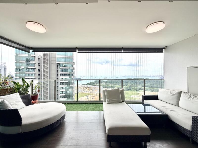 Balcony - Unblocked Sea-View