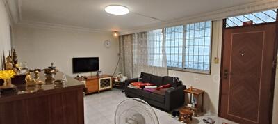 For Sale - 635 Hougang Avenue 8